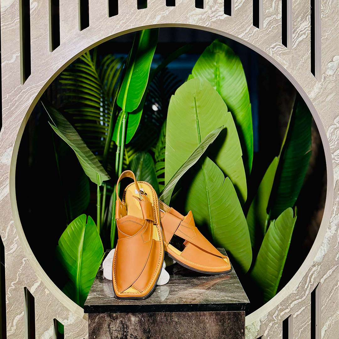 Cut shape  Zalmi chappal Round 702