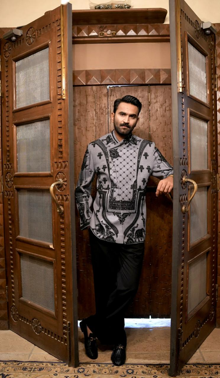 Jamawar Prince Coat w/ Hand Work for Men 01